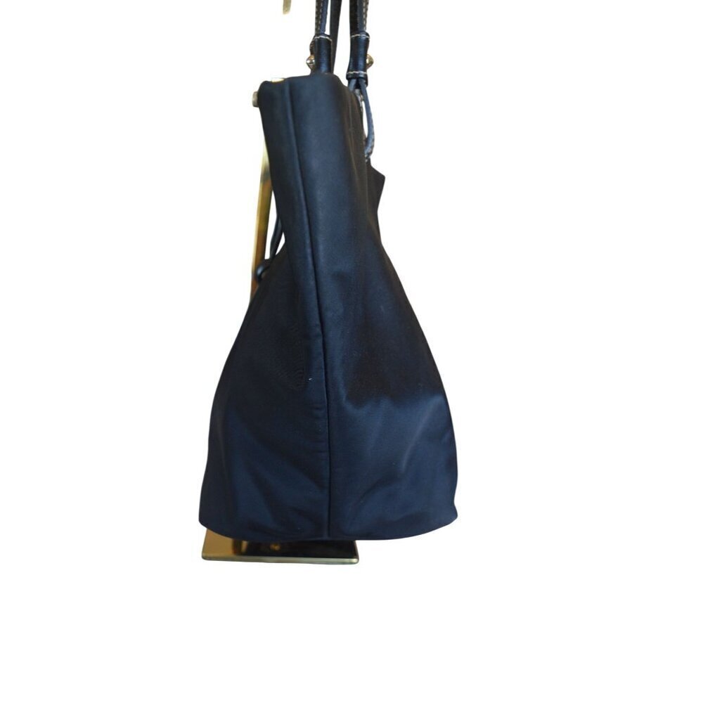 Dooney & Bourke Black Shoulder Tote Bag Charm Hot Pink Interior Classic Luxury - Picture 15 of 16